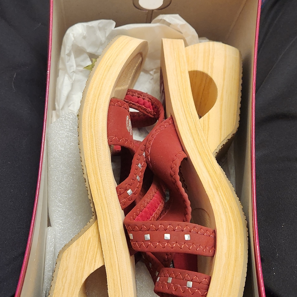 Skechers Red Strappy Wedge Sandals with Stud Accents